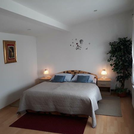 Apartmani Kristanic Карловац Экстерьер фото