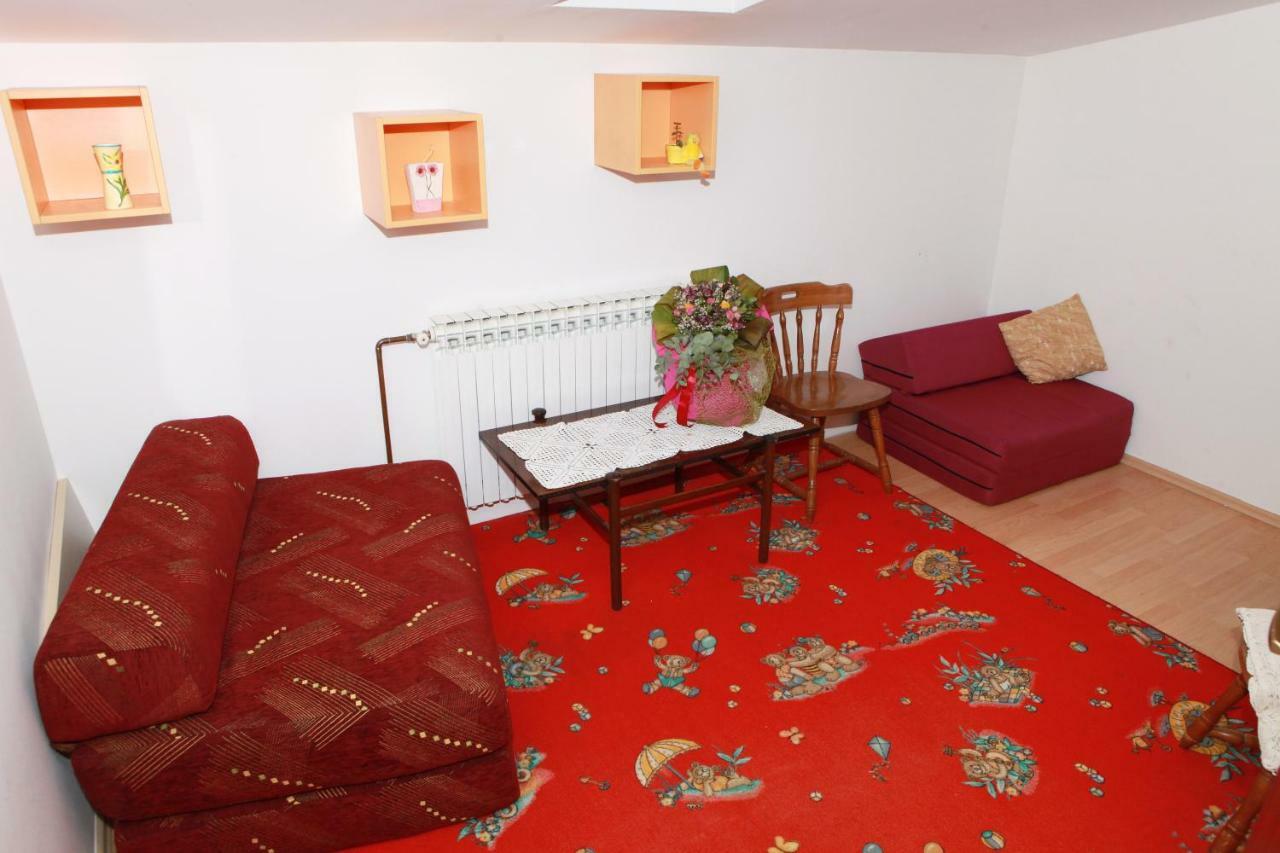 Apartmani Kristanic Карловац Экстерьер фото